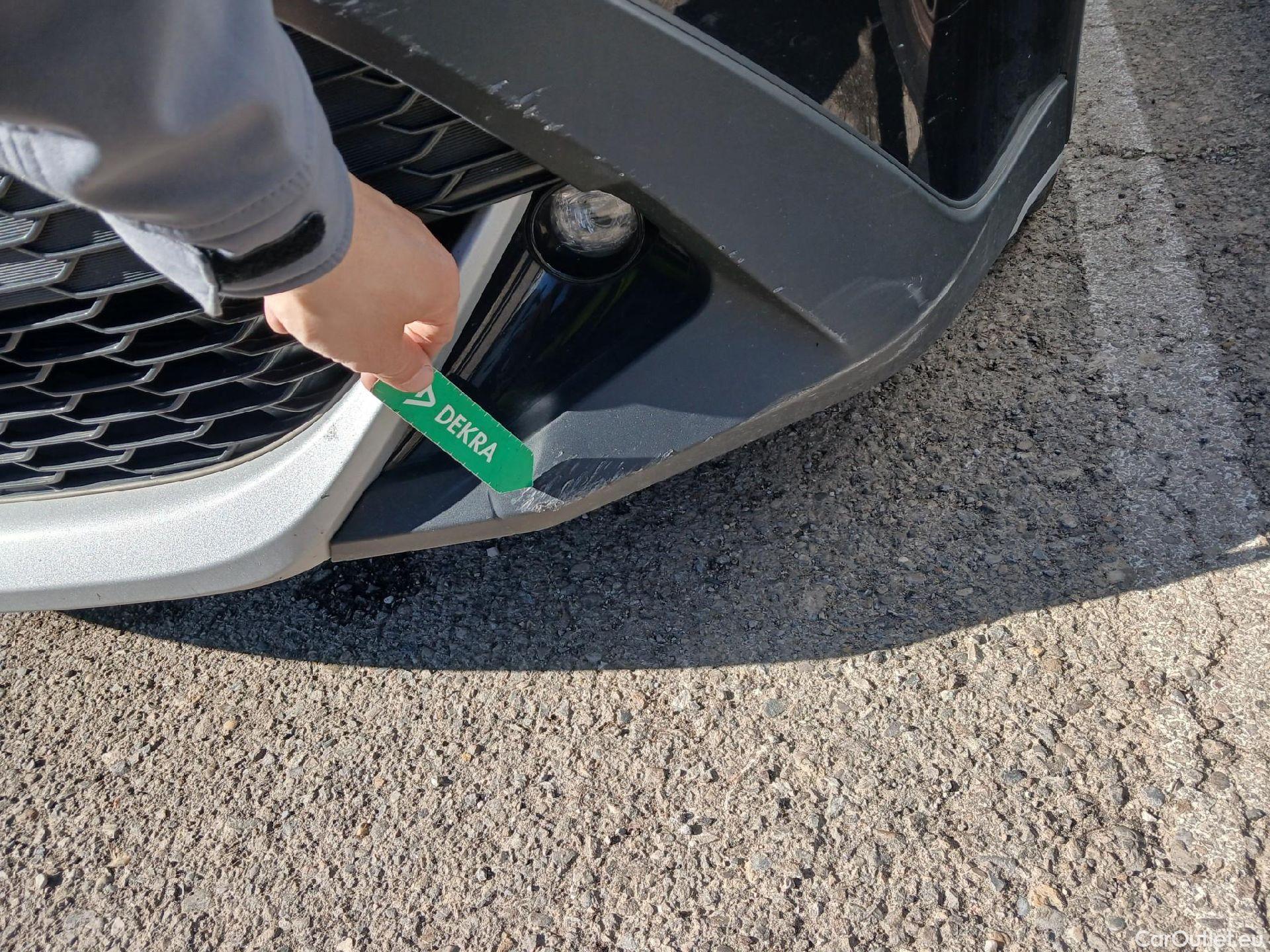  Toyota  Corolla TOYOTA  / 2019 / 5P / familiar 2.0 180H TREK E-CVT TOURING SPORT(SP) #2