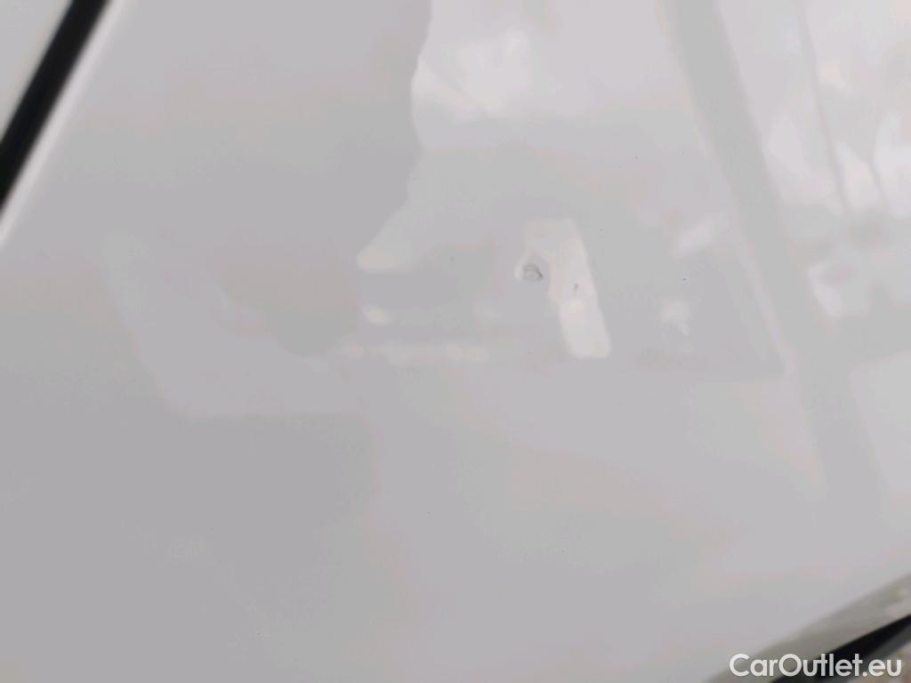  Volkswagen  Golf  VOLKSWAGEN / 2016 / 5P / berlina con portón ePower 110 kW (136CV) (AC) #24