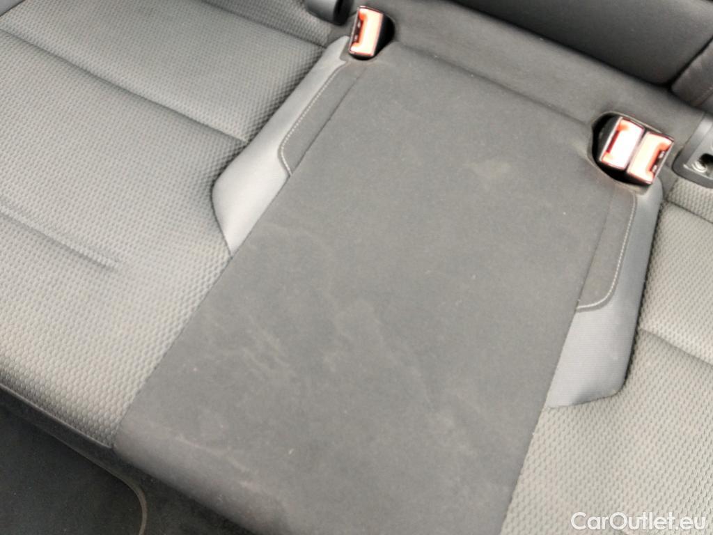  Volkswagen  Golf  VOLKSWAGEN / 2016 / 5P / berlina con portón e-ePower 110 kW (136CV) #5