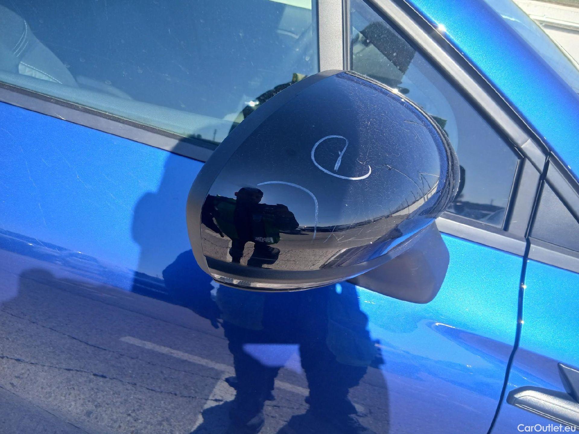  Renault  Captur RENAULT  / 2020 / 5P / todoterreno Intens TCe 90 #37