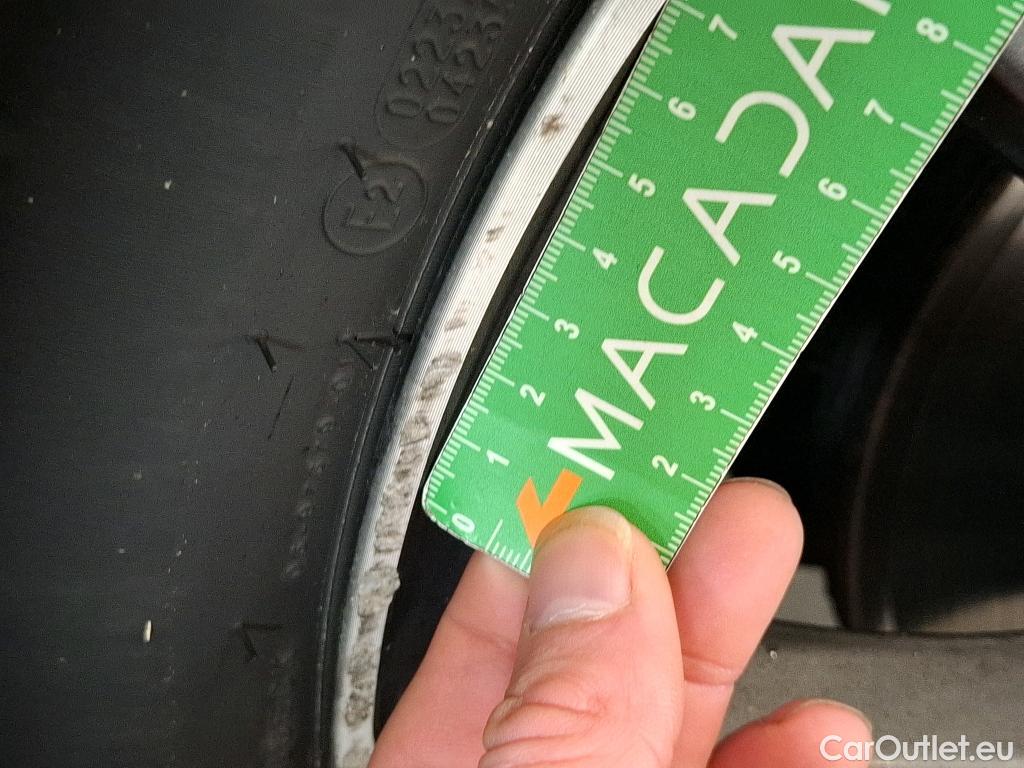  Peugeot  3008  II Allure Pack 1.5 HDi 130CV BVA8 E6d #23