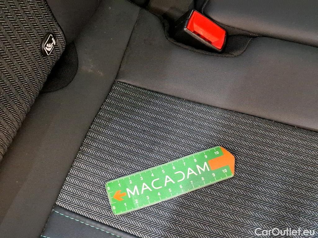  Peugeot  3008  II Allure Pack 1.5 HDi 130CV BVA8 E6d #73