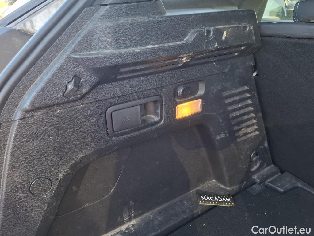  Peugeot  3008  II Allure Pack 1.5 HDi 130CV BVA8 E6d #87