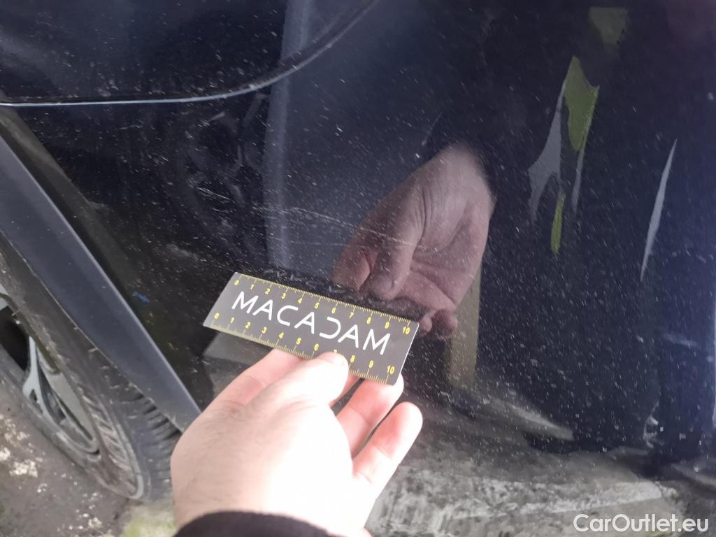  Mercedes  GLC MERCEDES-BENZ  / 2022 / 5P / SUV  300 e Business Line 4MATIC #33