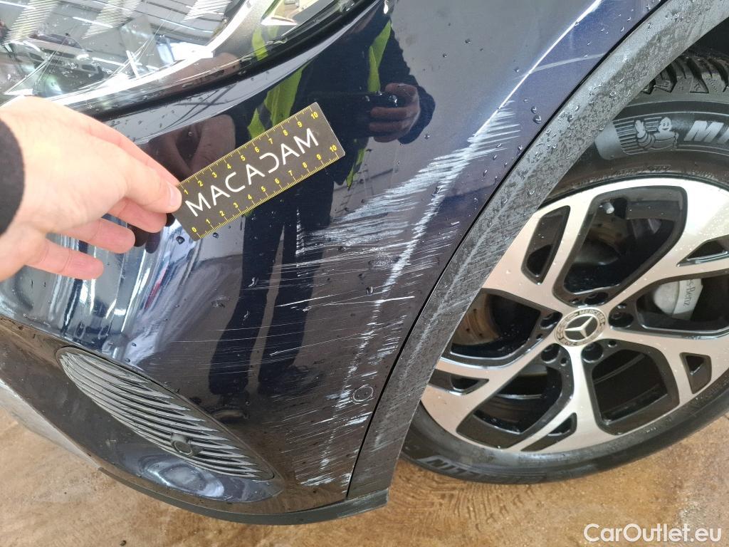  Mercedes  GLC MERCEDES-BENZ  / 2022 / 5P / SUV  300 e Business Line 4MATIC #23