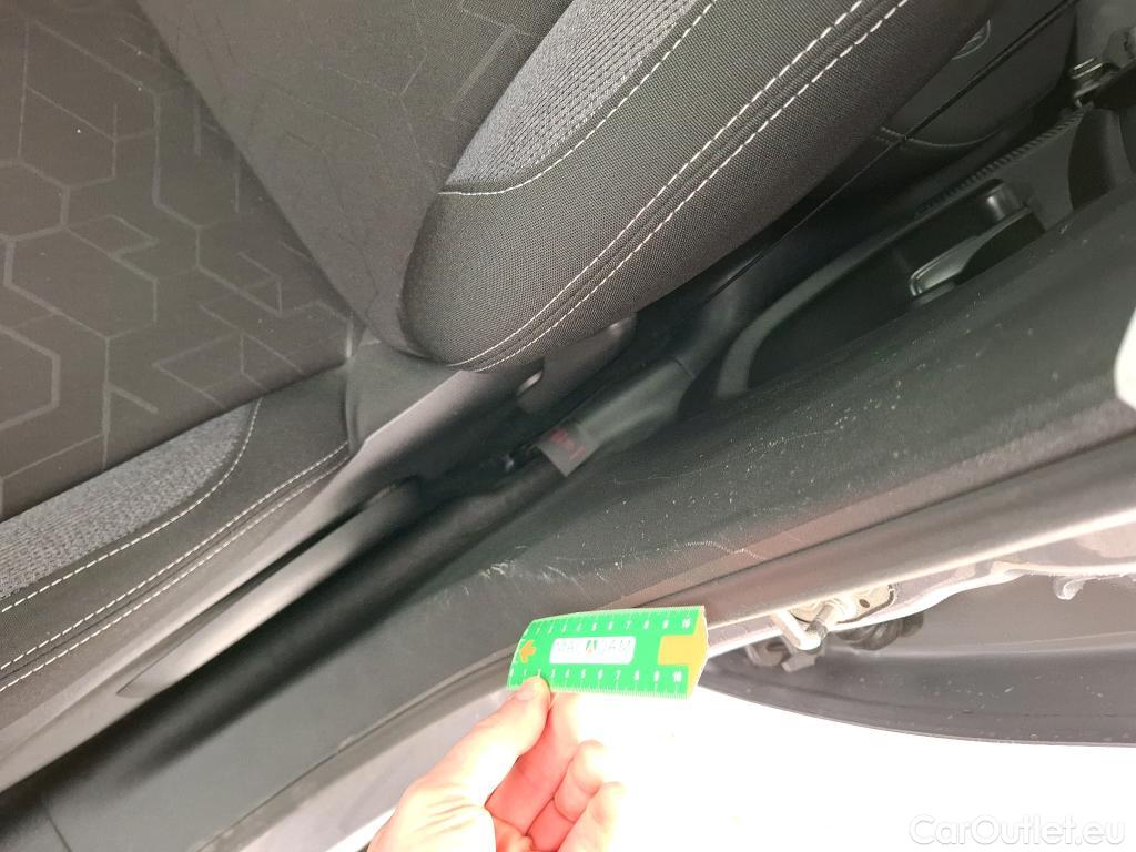  Peugeot  2008 PEUGEOT  5p Crossover Puretech 82 6c ACTIVE BUSINESS #11