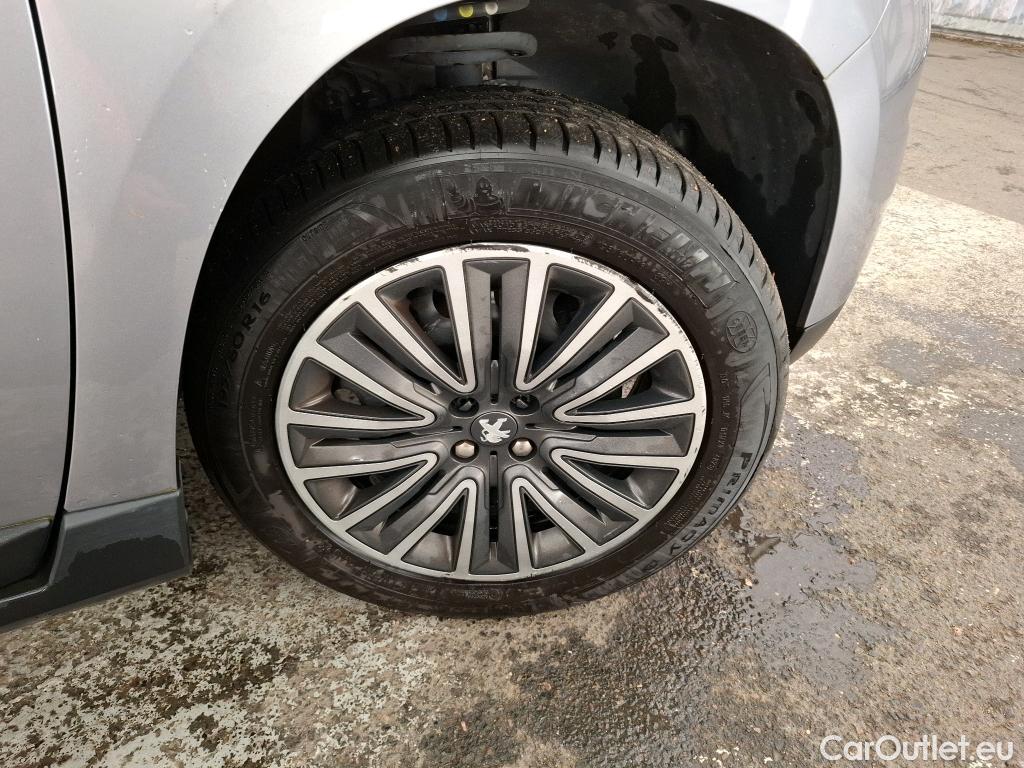  Peugeot  2008 PEUGEOT  5p Crossover Puretech 82 6c ACTIVE BUSINESS #7