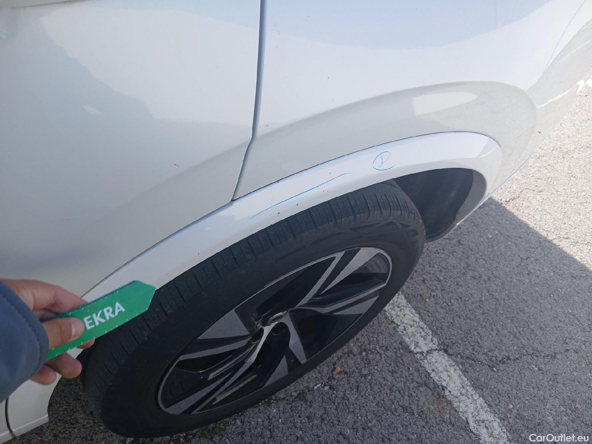  Volvo  XC90 VOLVO  / 2019 / 5P / todoterreno 2.0 B5 D AWD R-Design Auto #21