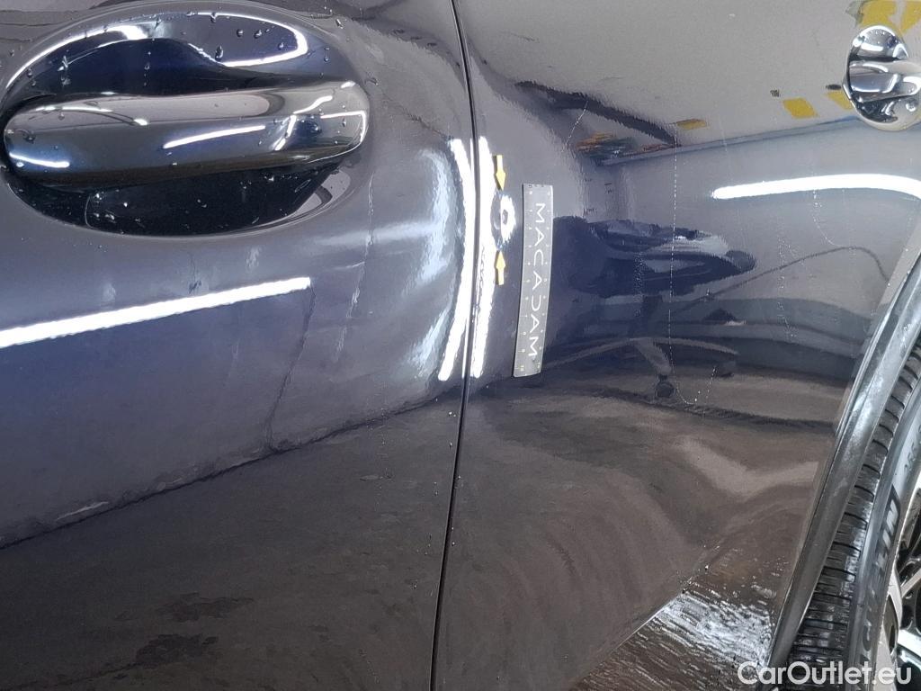  Mercedes  GLC MERCEDES-BENZ  / 2022 / 5P / SUV  300 e Business Line 4MATIC #51