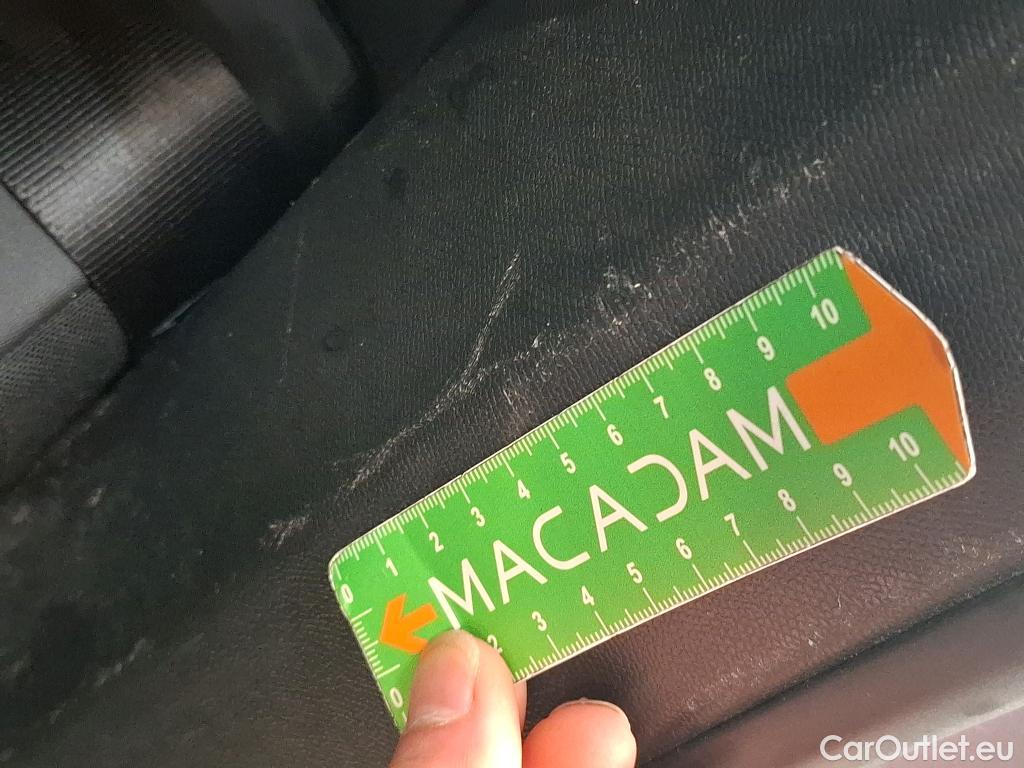  Peugeot  3008  II Allure Pack 1.5 HDi 130CV BVA8 E6d #42