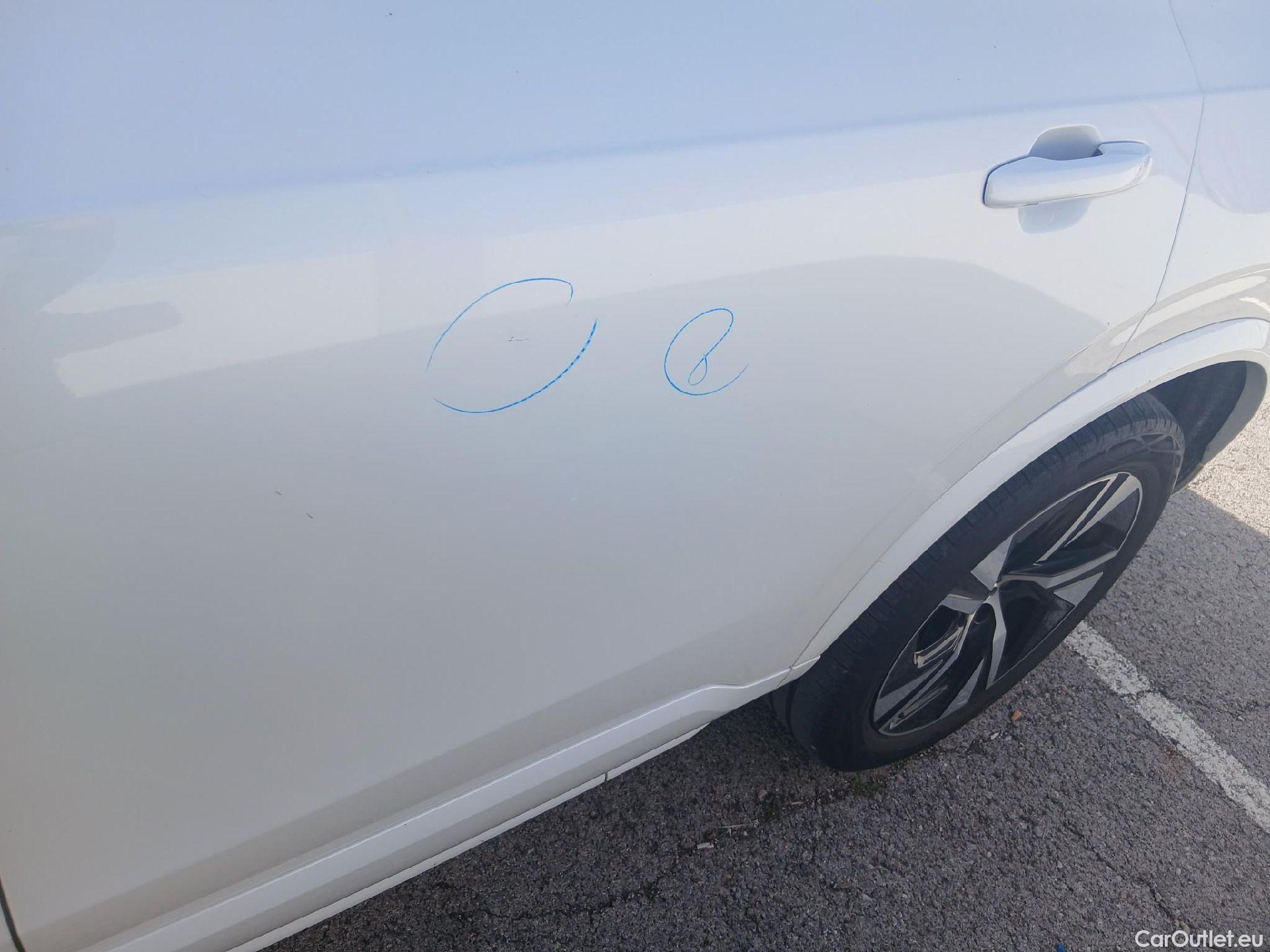  Volvo  XC90 VOLVO  / 2019 / 5P / todoterreno 2.0 B5 D AWD R-Design Auto #19