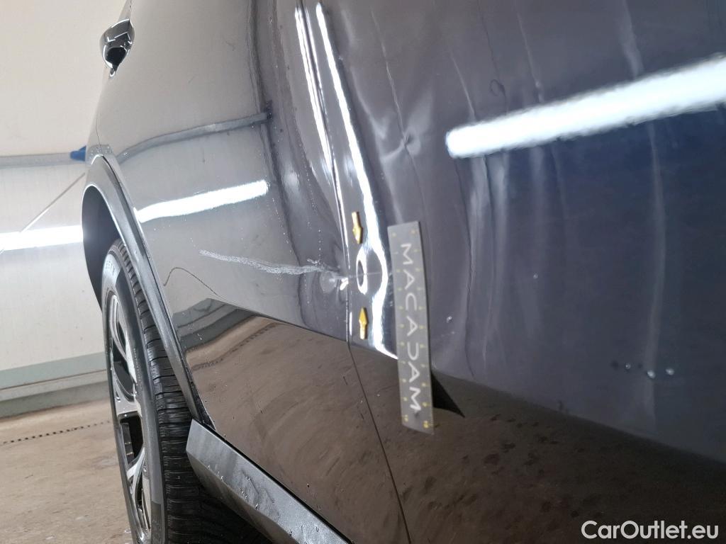  Mercedes  GLC MERCEDES-BENZ  / 2022 / 5P / SUV  300 e Business Line 4MATIC #60