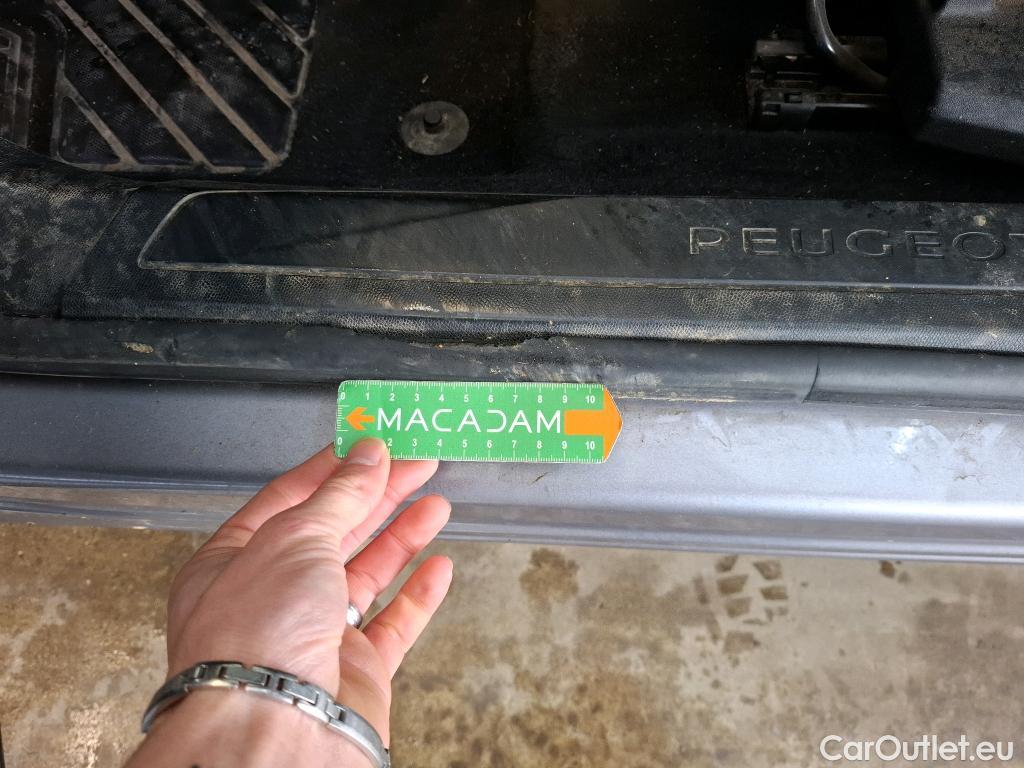  Peugeot  3008  II Allure Pack 1.5 HDi 130CV BVA8 E6d #19