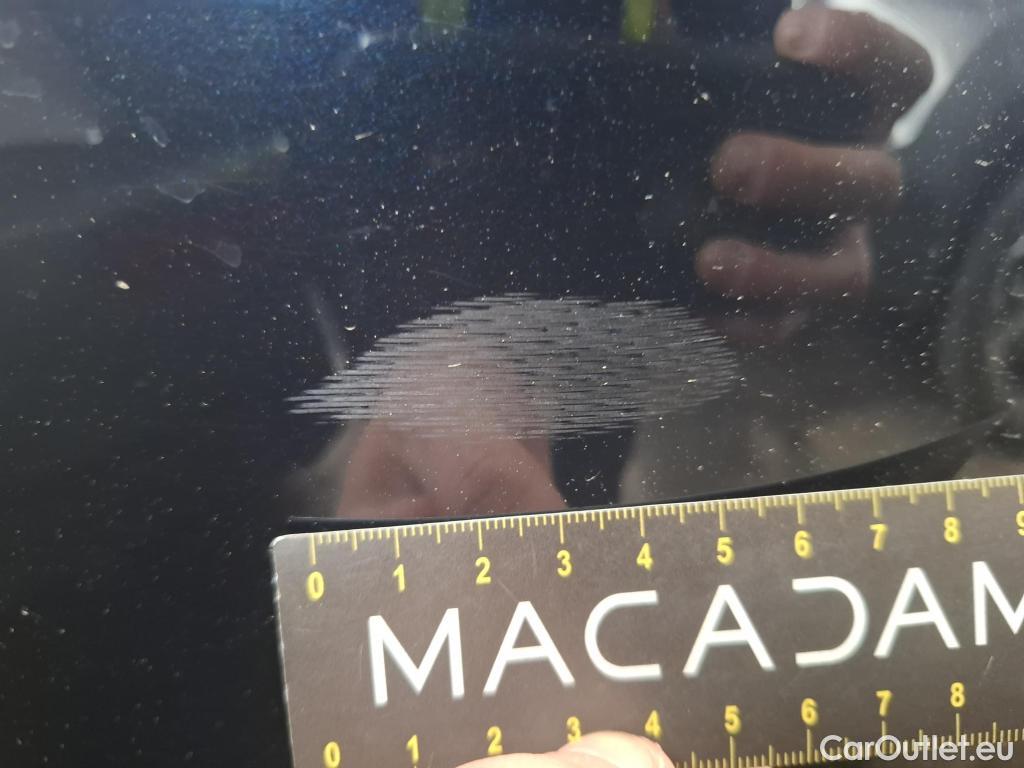  Mercedes  GLC MERCEDES-BENZ  / 2022 / 5P / SUV  300 e Business Line 4MATIC #32