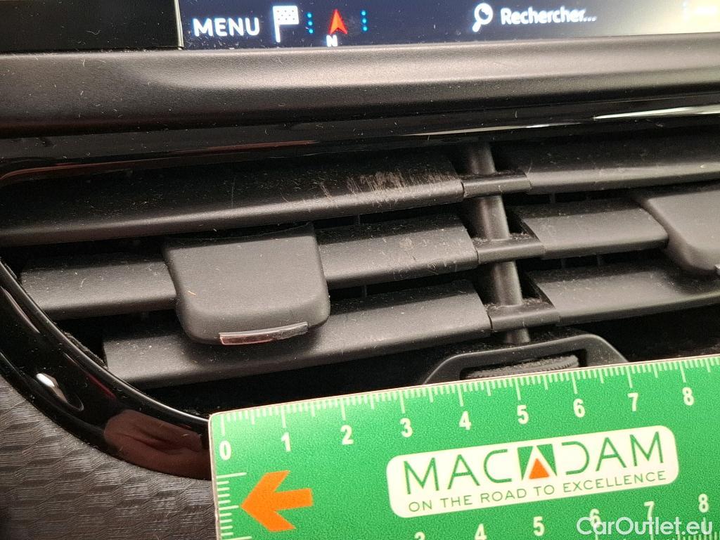  Peugeot  2008 PEUGEOT  5p Crossover Puretech 82 6c ACTIVE BUSINESS #26