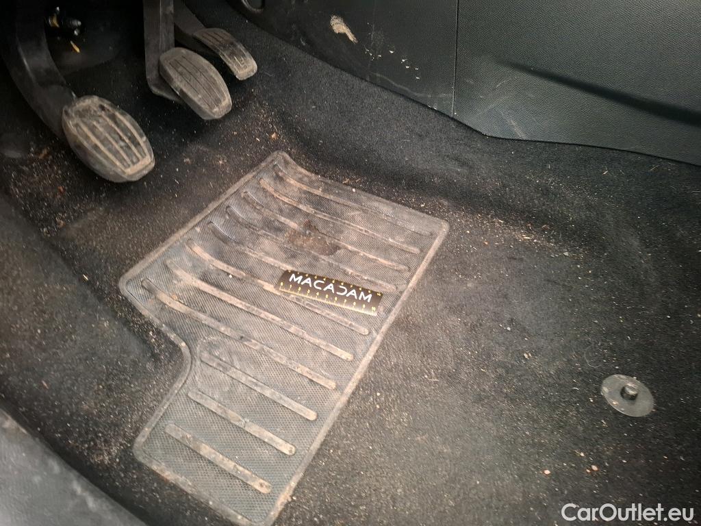  Peugeot  208  Allure Business 1.5 HDi 100CV BVM6 E6d #10