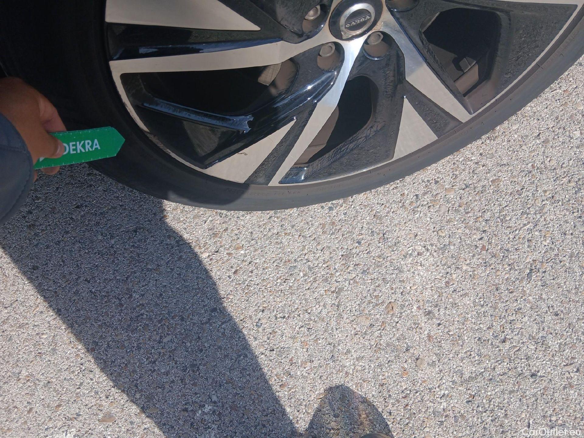  Volvo  XC90 VOLVO  / 2019 / 5P / todoterreno 2.0 B5 D AWD R-Design Auto #34