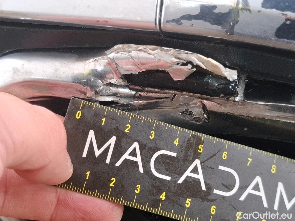  Mercedes  GLC MERCEDES-BENZ  / 2022 / 5P / SUV  300 e Business Line 4MATIC #70