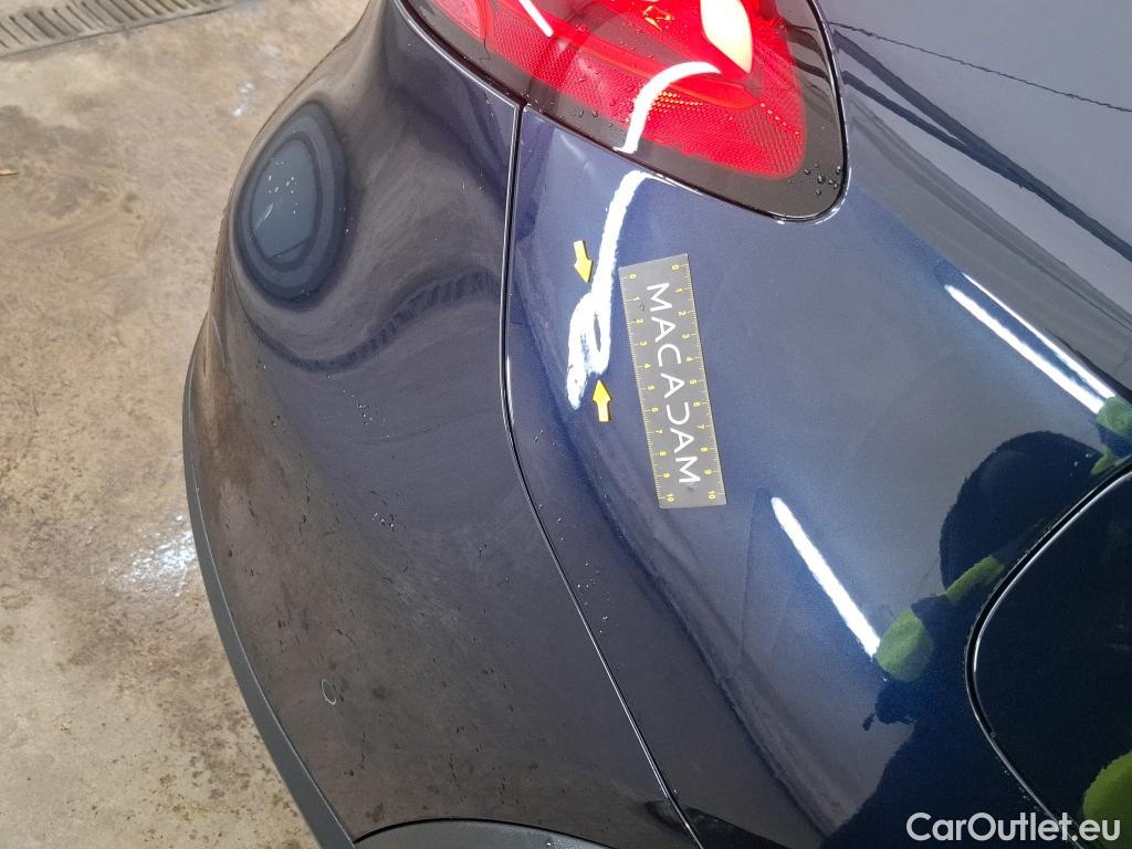  Mercedes  GLC MERCEDES-BENZ  / 2022 / 5P / SUV  300 e Business Line 4MATIC #56