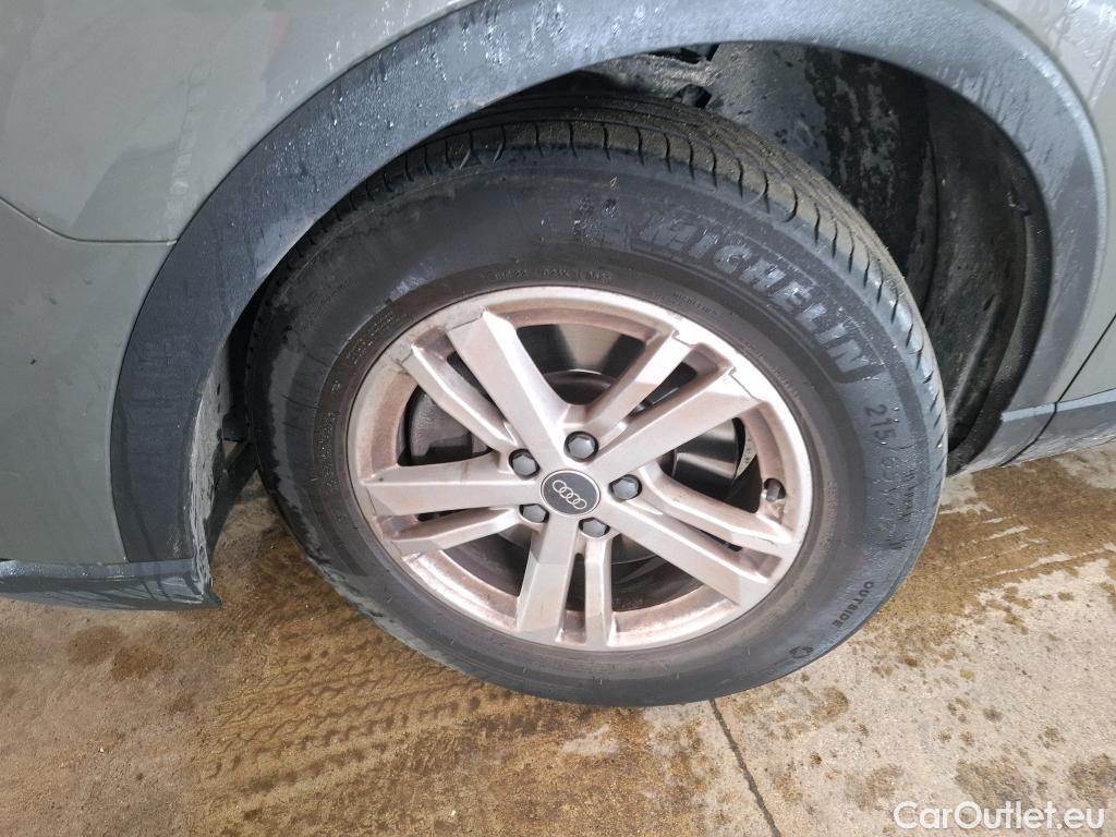  Audi  Q3 AUDI  / 2018 / 5P / SUV 45 TFSI E 245 S TRONIC #3