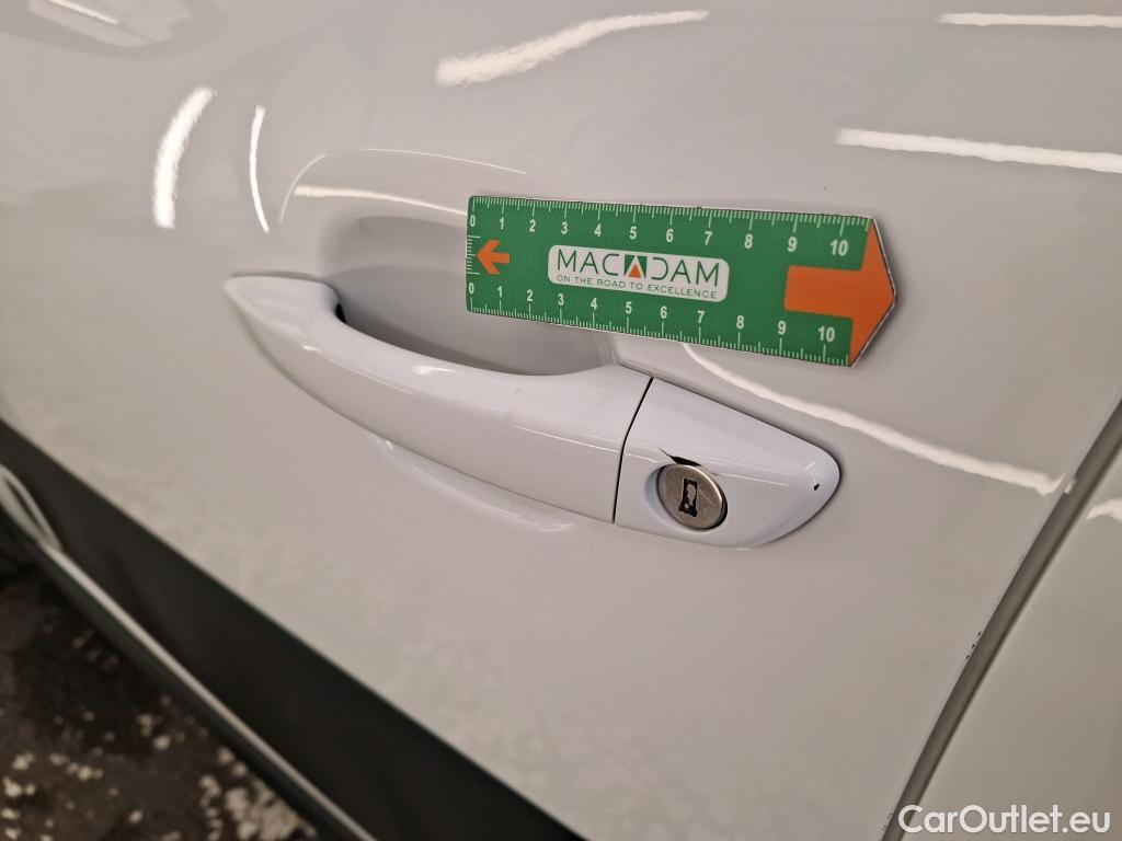  Citroen  C3  Shine Business 1.2 PureTech 110CV BVM6 E6d #25