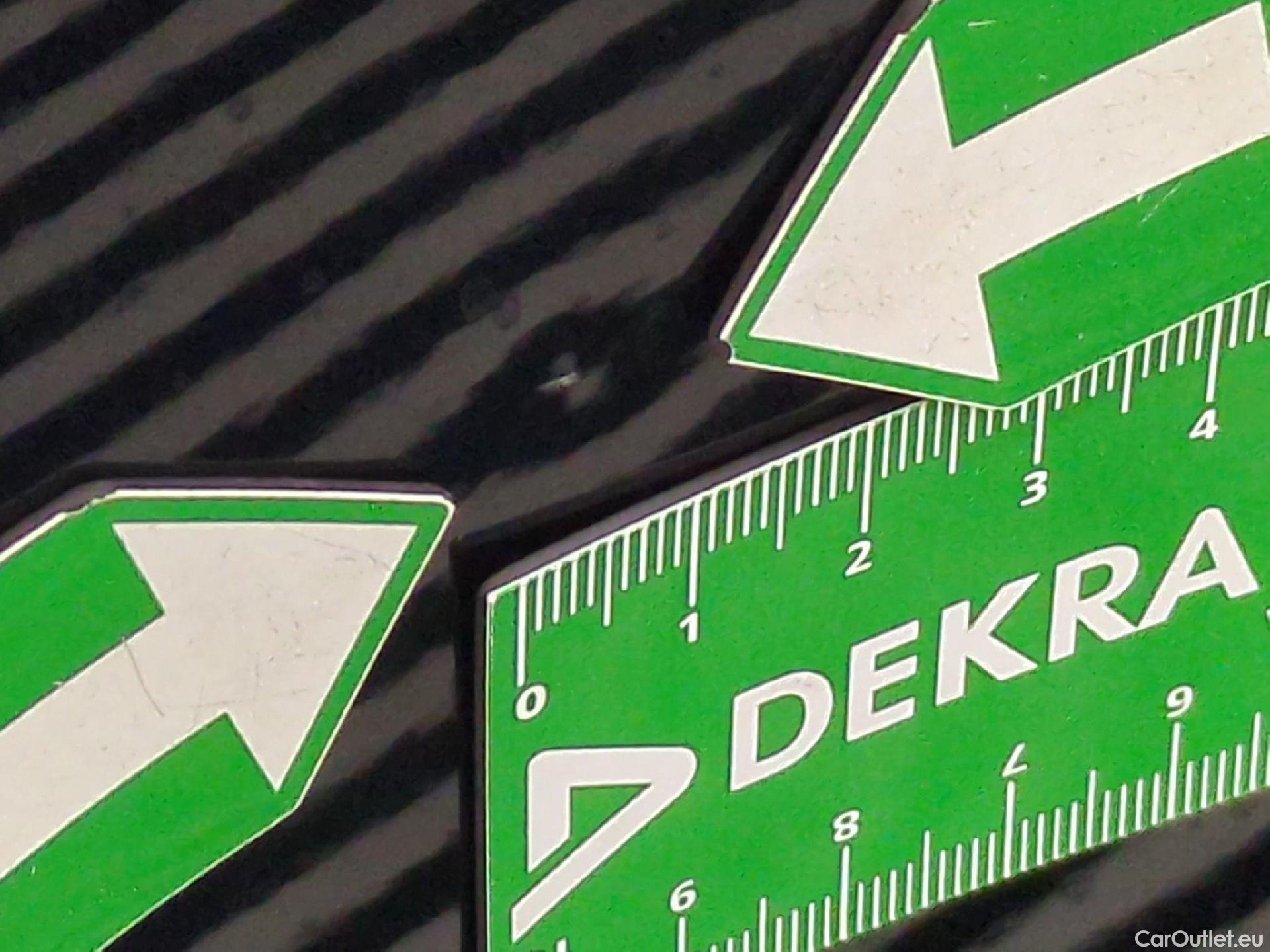  Land Rover  Discovery Jazz / 2020 / 5P / Berline 1.5 i-MMD Exclusive AT  #26