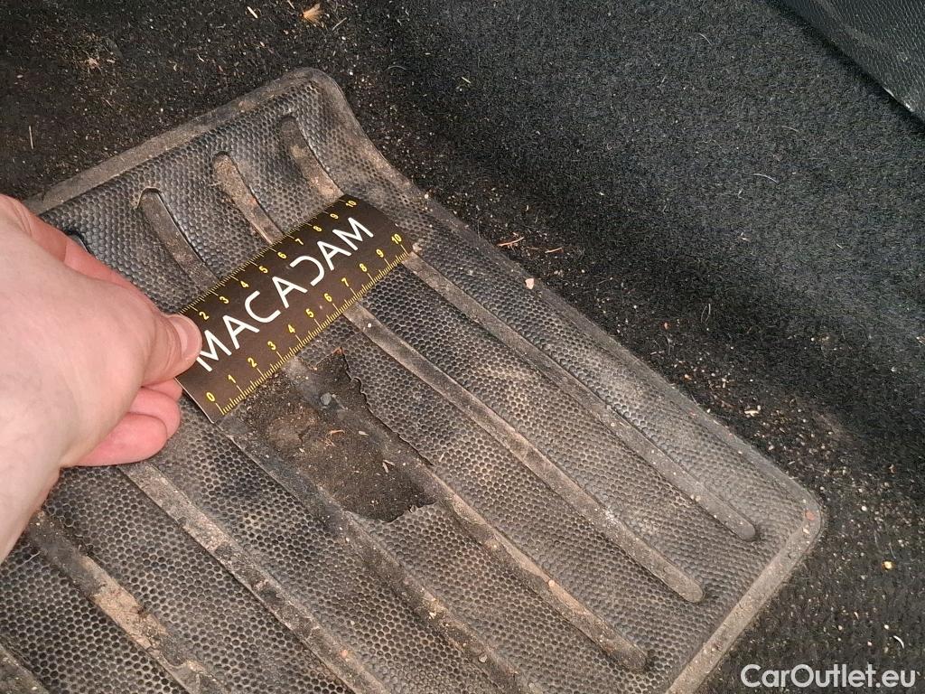  Peugeot  208  Allure Business 1.5 HDi 100CV BVM6 E6d #13