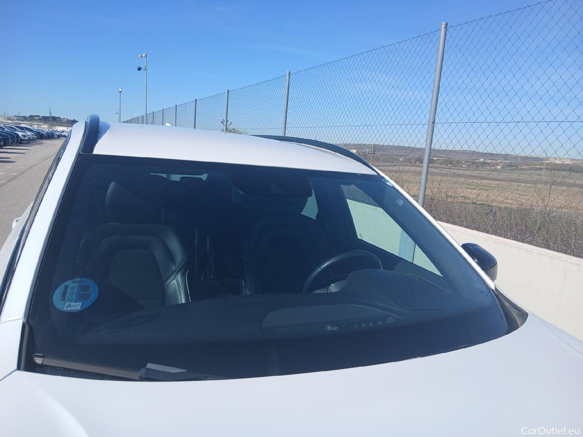  Volvo  XC90 VOLVO  / 2019 / 5P / todoterreno 2.0 B5 D AWD R-Design Auto #14