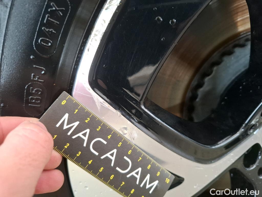  Mercedes  GLC MERCEDES-BENZ  / 2022 / 5P / SUV  300 e Business Line 4MATIC #41