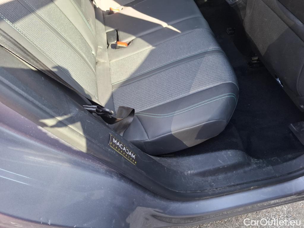  Peugeot  3008  II Allure Pack 1.5 HDi 130CV BVA8 E6d #15