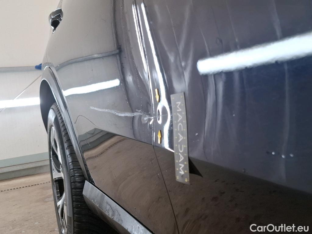  Mercedes  GLC MERCEDES-BENZ  / 2022 / 5P / SUV  300 e Business Line 4MATIC #59