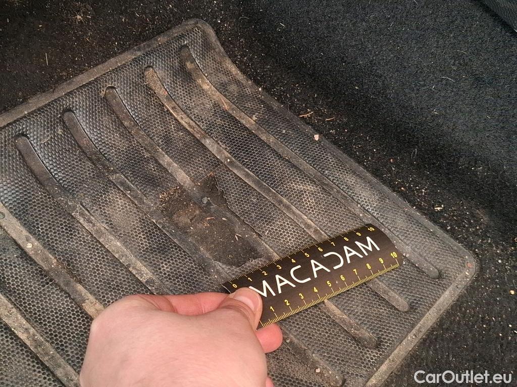  Peugeot  208  Allure Business 1.5 HDi 100CV BVM6 E6d #12