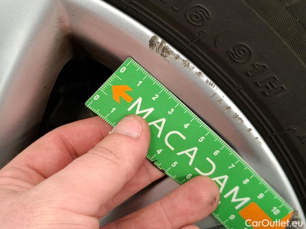  Toyota  Corolla TOYOTA  Touring Sports / 2018 / 5P / Break Hybride 122h Dynamic Business Beyond Zer #39