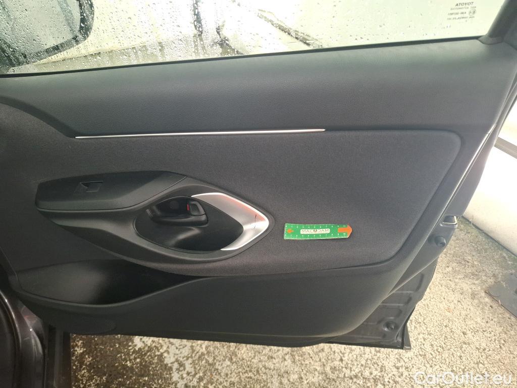  Toyota  Yaris Cross TOYOTA  Hybride / 2021 / 5P / SUV 1.5 HYBRID 116H DYNAMIC BUSINESS BEYOND #1