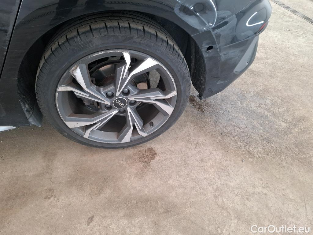  Audi  A3 AUDI  Sportback / 2020 / 5P / Berline 40 TFSI e 204 S Tronic S Line #25