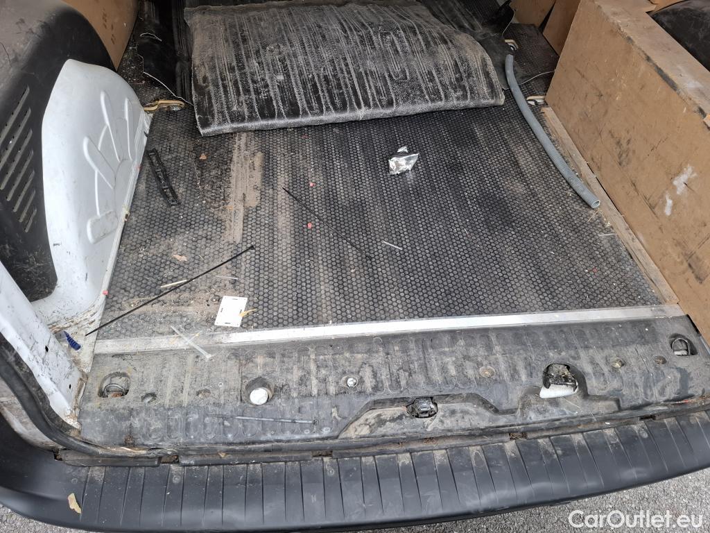  Renault  Kangoo  Express Maxi Extra (Série Spéciale) 1.5 dCi 90CV BVM5 E6 #75