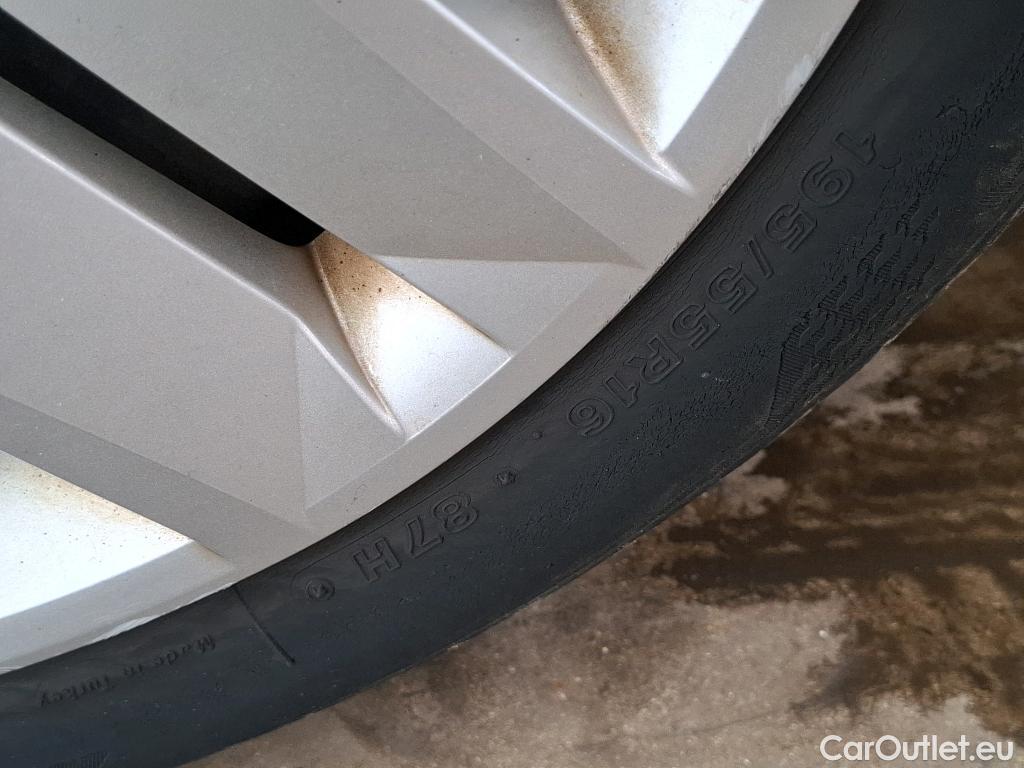  Renault  Clio RENAULT  / 2019 / 5P / Berline Business SCe 65 #15