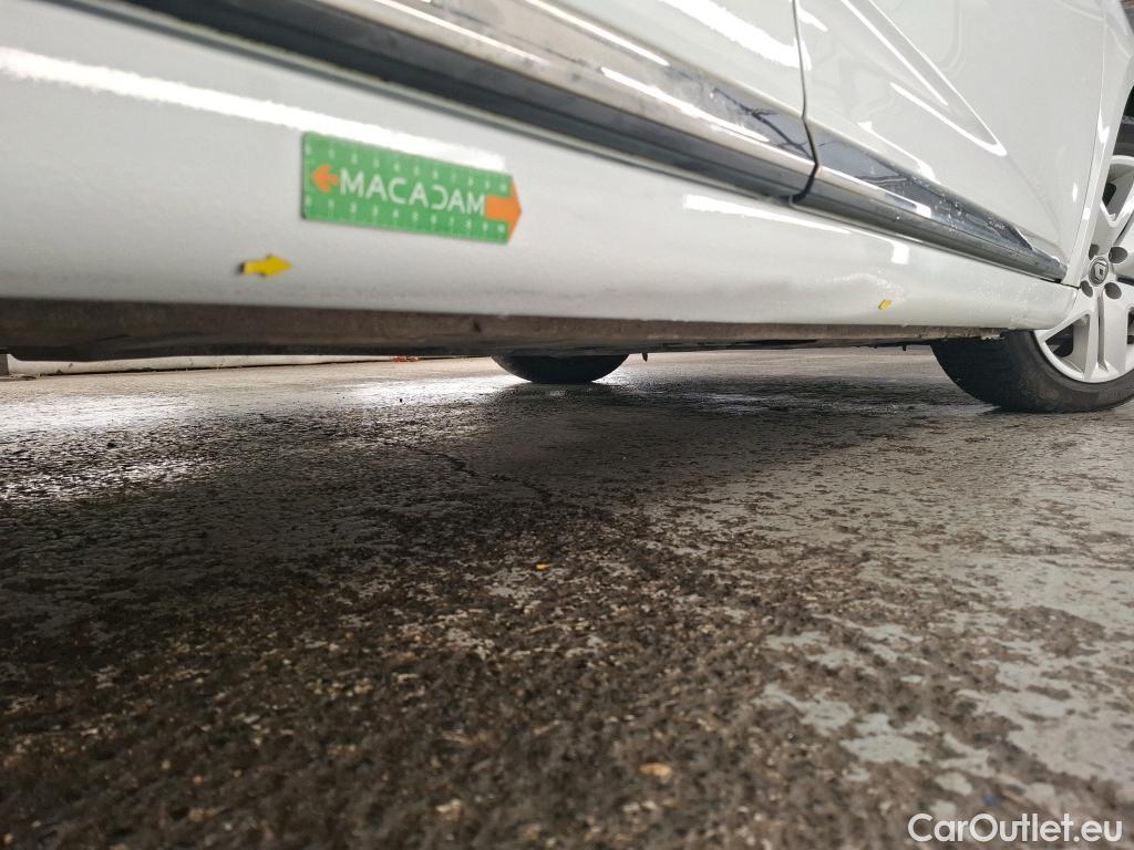  Renault  Clio  V Business 1.6 E-TECH Hybrid 140CV BVA6 E6d #1