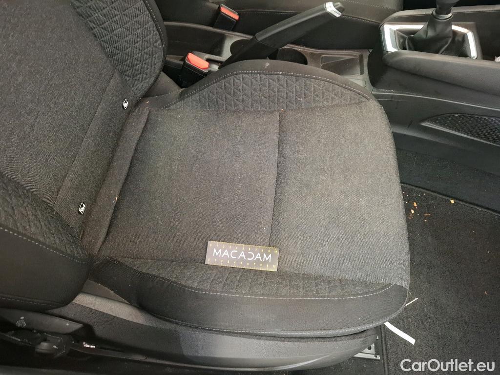  Renault  Clio RENAULT  / 2019 / 5P / Berline Business SCe 65 #18