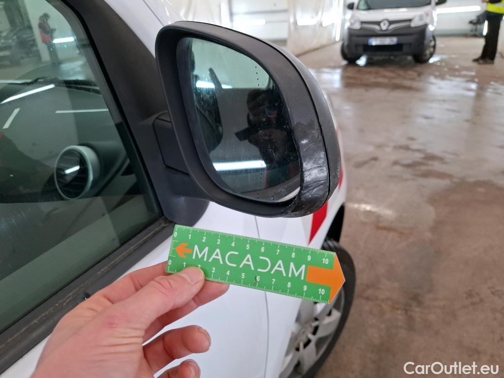  Renault  Kangoo  Express Maxi Extra (Série Spéciale) 1.5 dCi 90CV BVM5 E6 #26