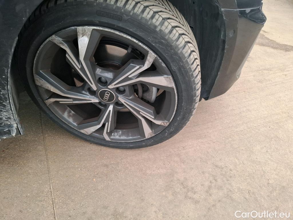  Audi  A3 AUDI  Sportback / 2020 / 5P / Berline 40 TFSI e 204 S Tronic S Line #12