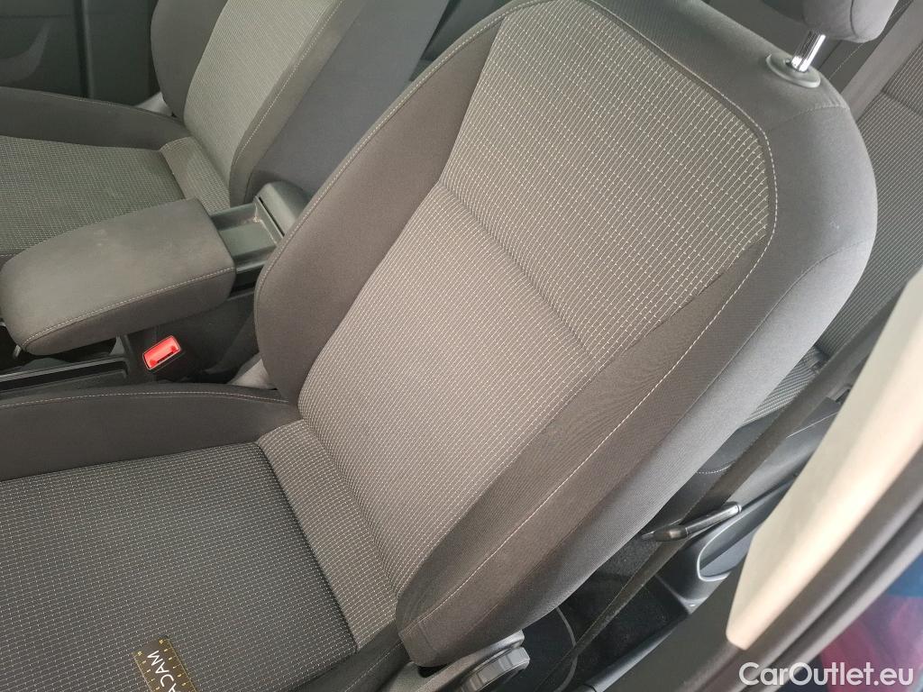  Volkswagen  Tiguan VOLKSWAGEN  / 2020 / 5P / SUV 1.5 TSI 130 BMV6 #25