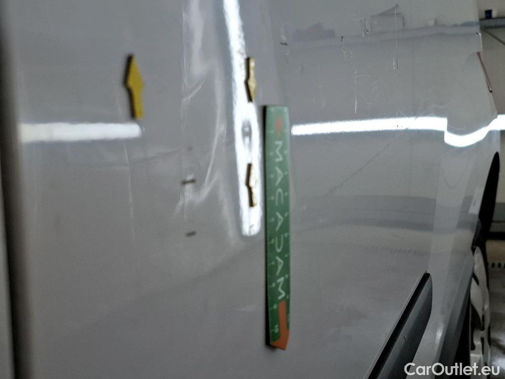  Renault  Kangoo  Express Maxi Extra (Série Spéciale) 1.5 dCi 90CV BVM5 E6 #46