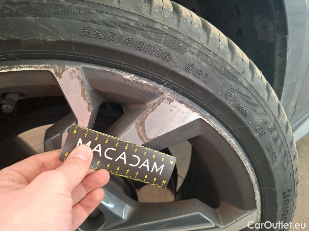  Audi  A3 AUDI  Sportback / 2020 / 5P / Berline 40 TFSI e 204 S Tronic S Line #35