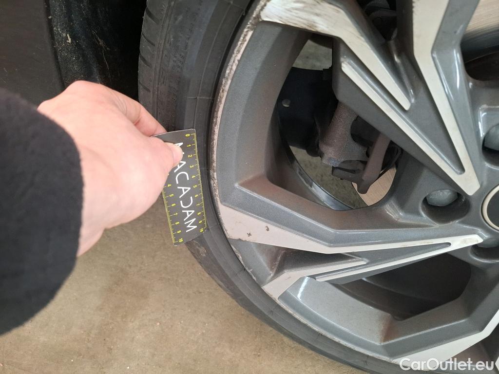  Audi  A3 AUDI  Sportback / 2020 / 5P / Berline 40 TFSI e 204 S Tronic S Line #31