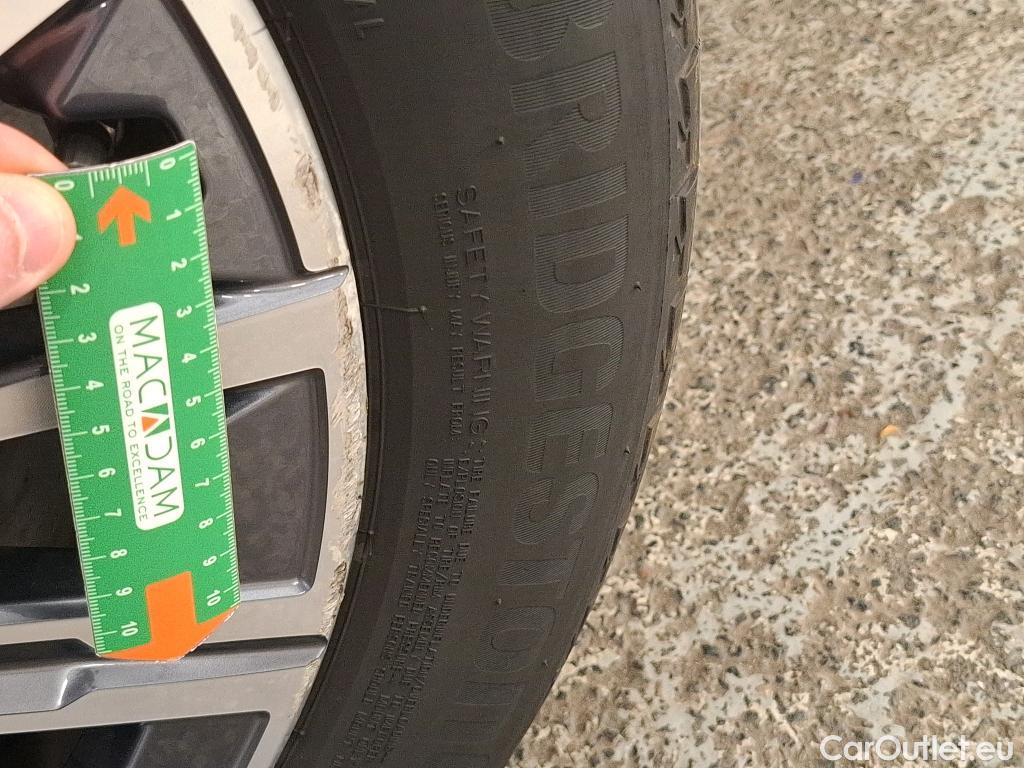  Bmw  2 Tourer BMW Série 2 Active Tourer / 2021 / 5P / monospace 225e xDrive 245ch Business Design DKG7 #13