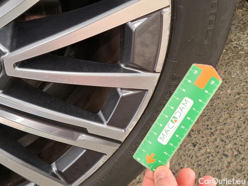  Bmw  2 Tourer BMW Série 2 Active Tourer / 2021 / 5P / monospace 225e xDrive 245ch Business Design DKG7 #24