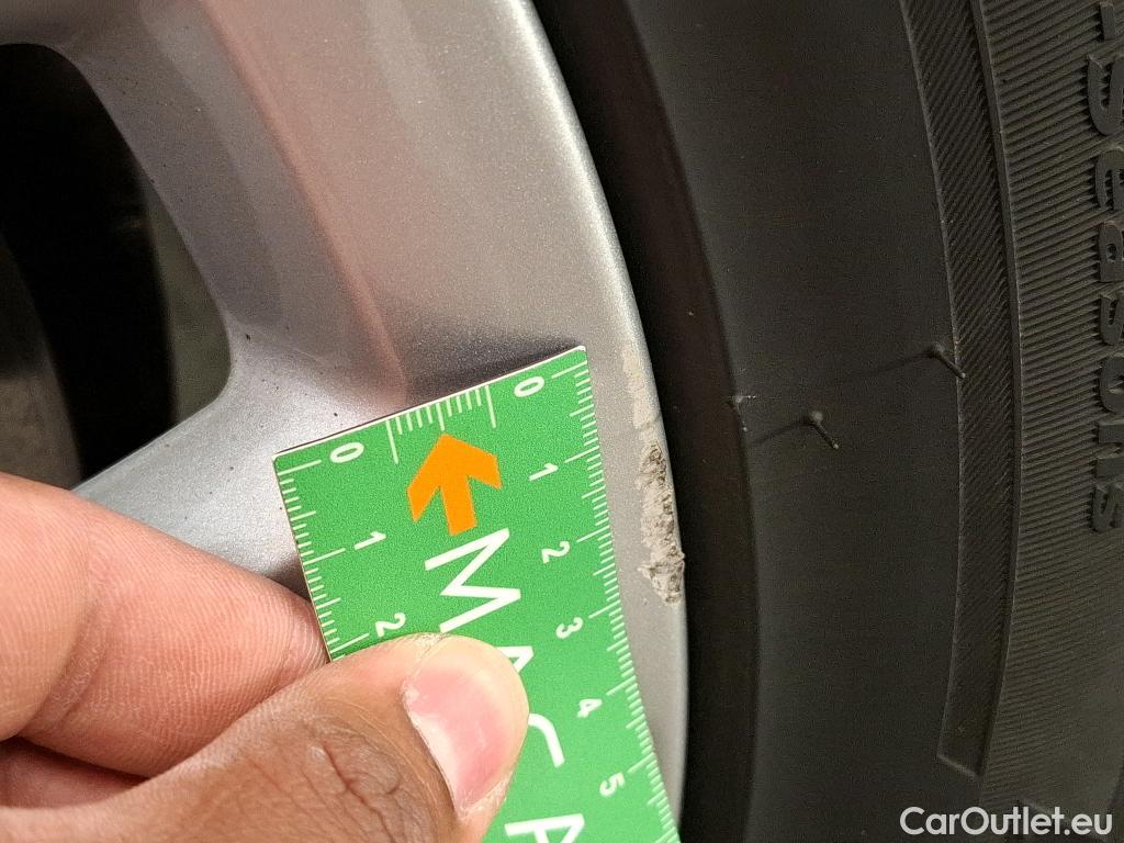  Bmw  Serie 2 BMW  Active Tourer / 2018 / 5P / monospace 225xe Business Design Auto #19