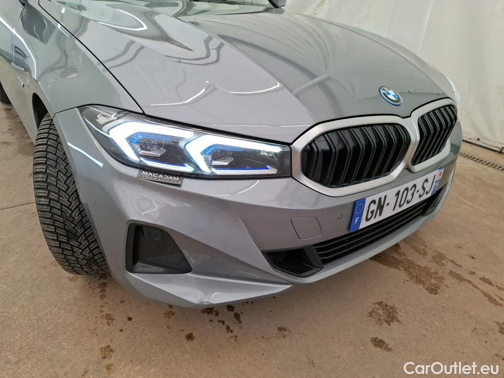  Bmw  Serie 3 BMW Série 3 Berline / 2022 / 4P / Berline 320e 204ch Business Design BVA8 Hybride #8