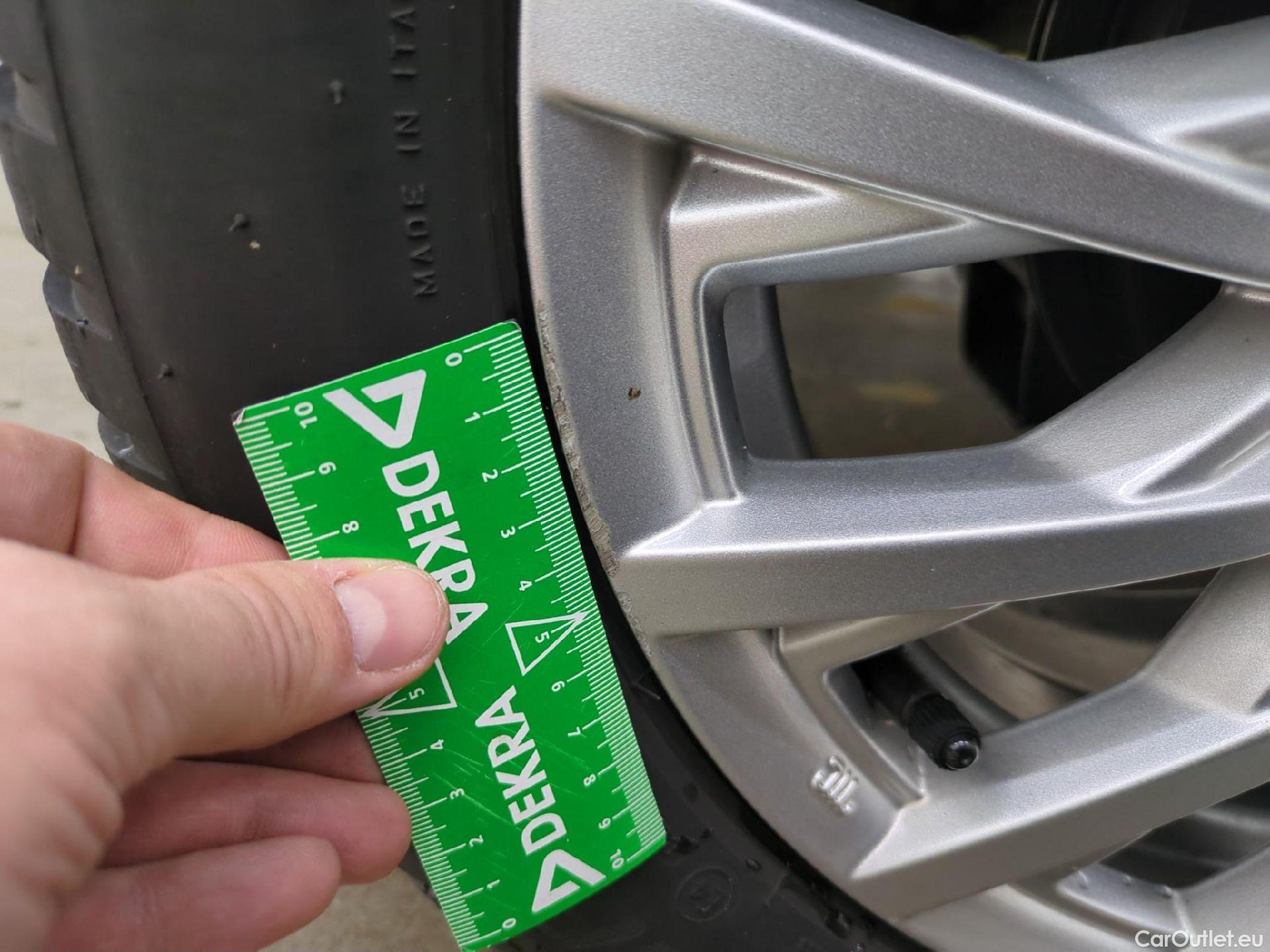  Fiat  500 FIAT  / 2015 / 3P / Berline Hybrid 1.0 BSG 70 ch Dolcevita #16